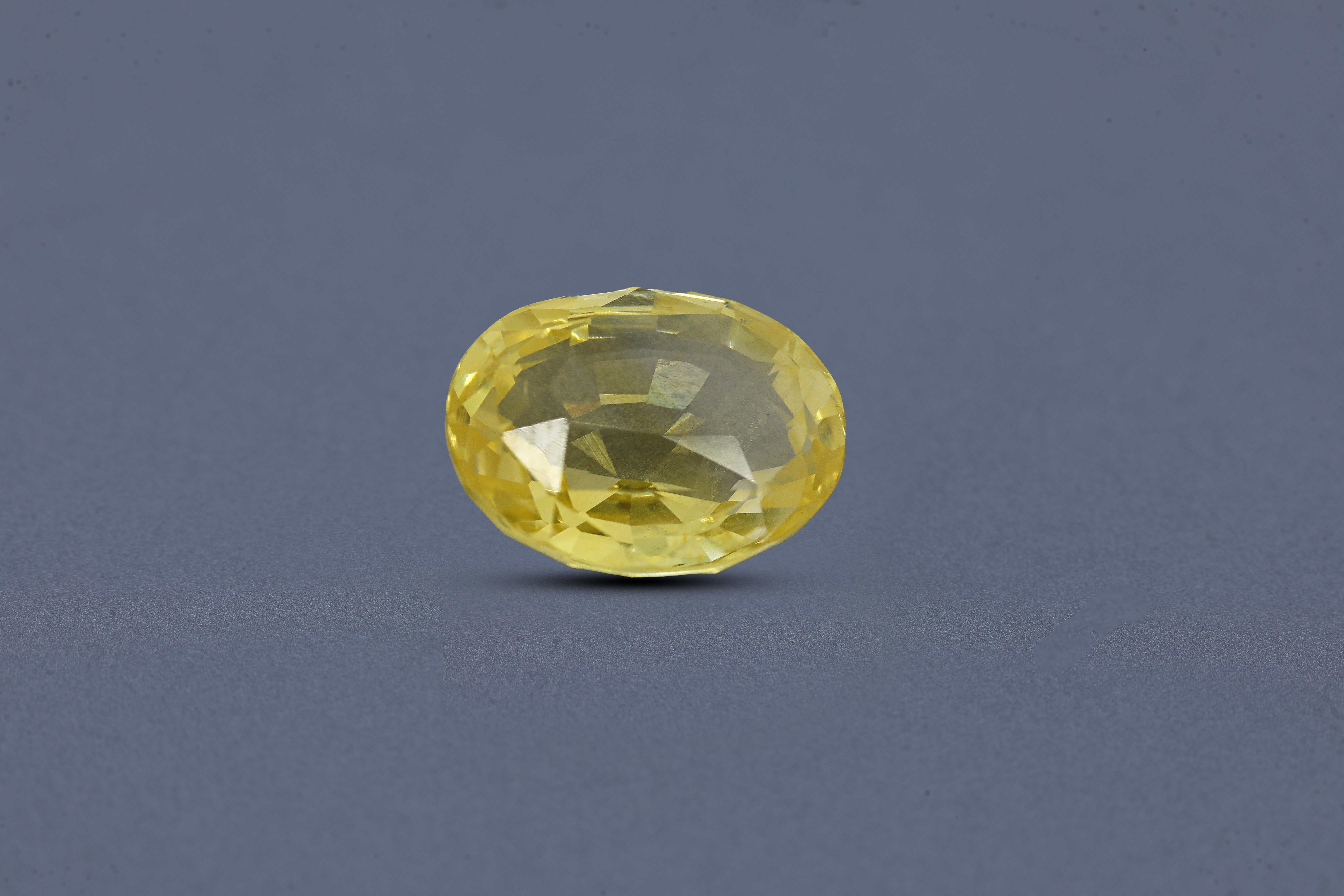 Yellow Sapphire (8.25 ratti )