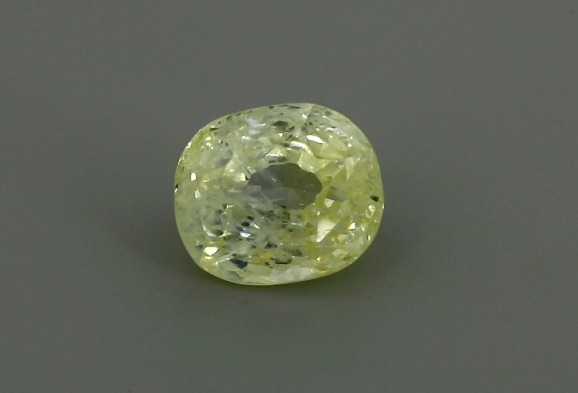 Yellow Sapphire (7.5 ratti )