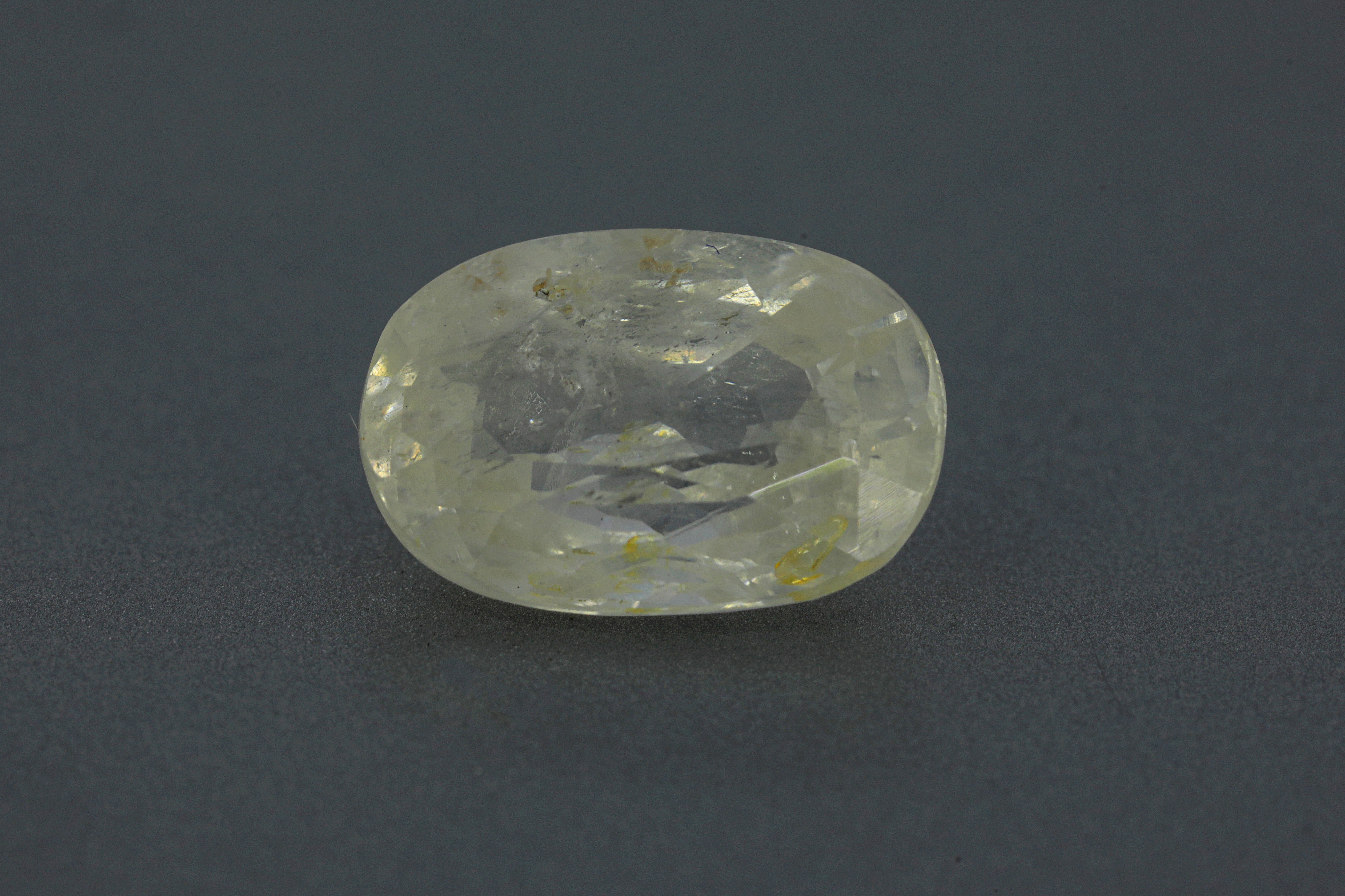 Yellow Sapphire (8.25 ratti )